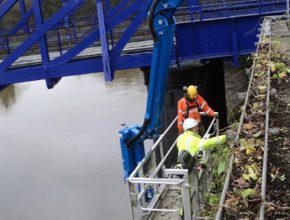 Bridge clearance with a crane