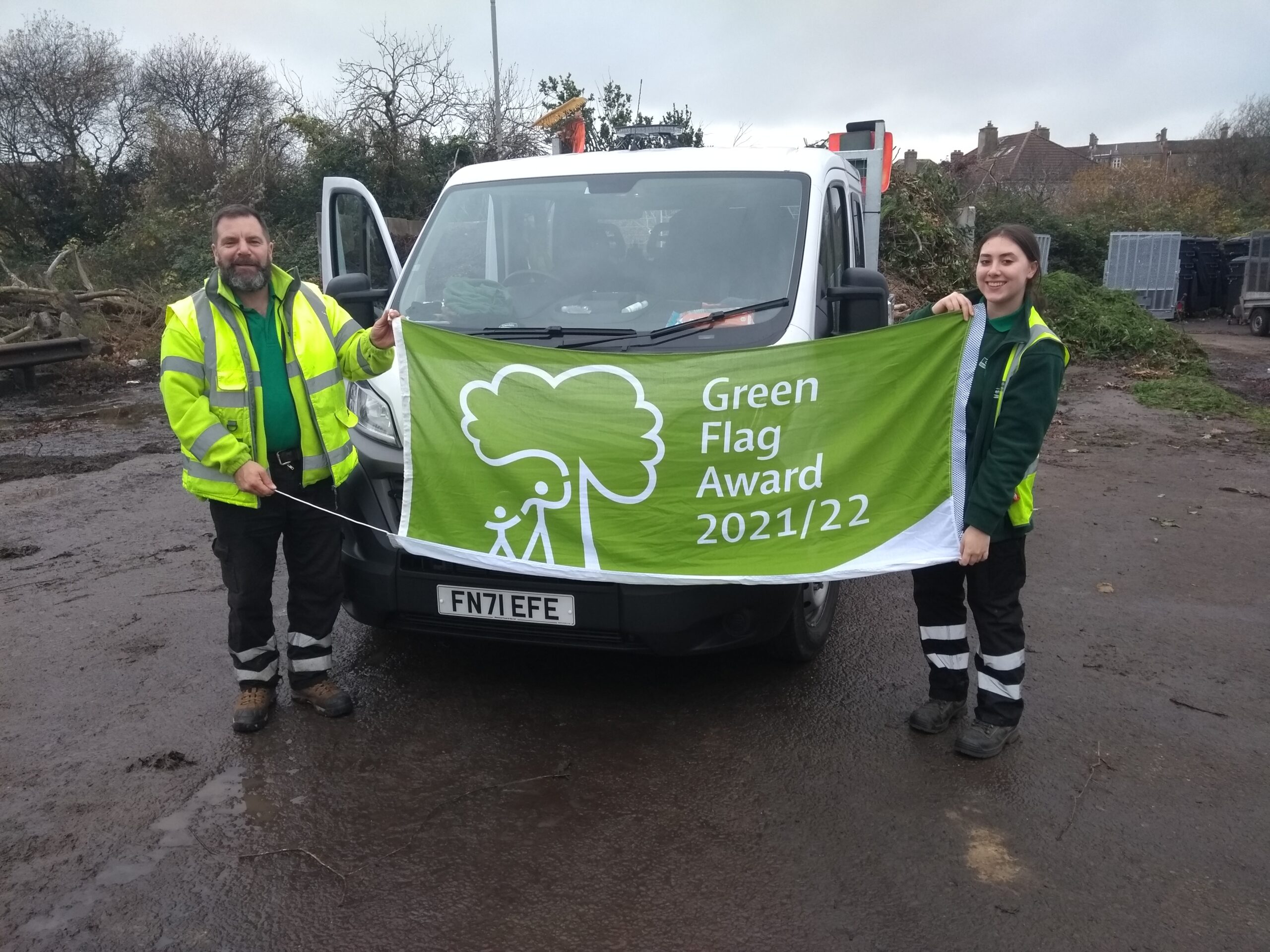 Gareth and Emily from Glendale North Somerset with one of 5 Green Flags for 2021_2022